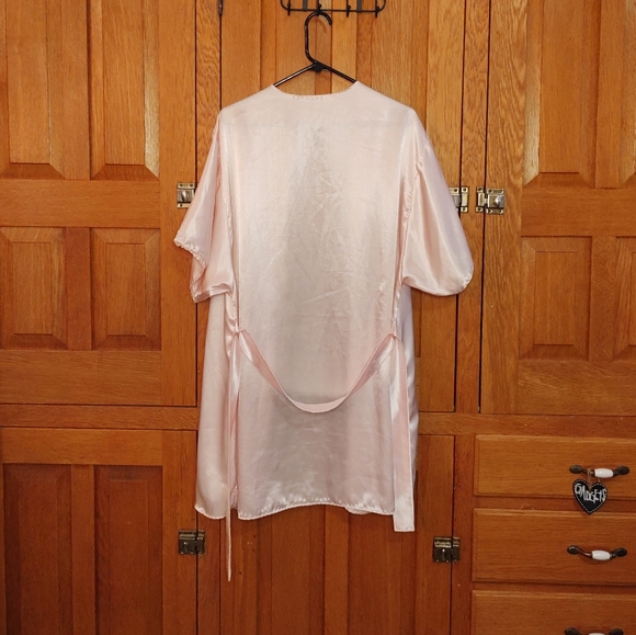 Vintage Val Mode pale pink satin scalloped edge robe - Picture 7 of 11
